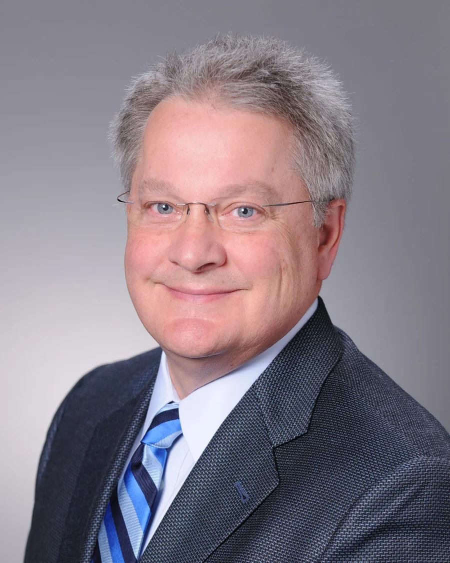 Portrait of Dr. Thomas Lenz, DDS.